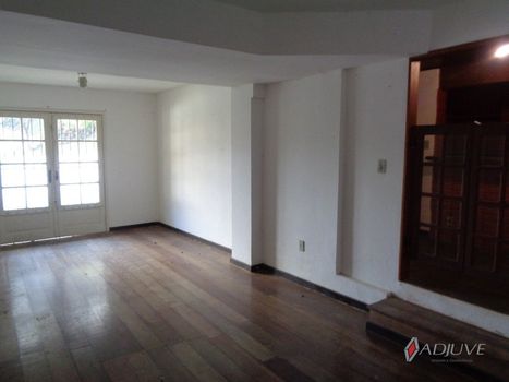 Foto 9 do(a) Casa em Condomínio de 5 quartos à venda em Nogueira, Petrópolis