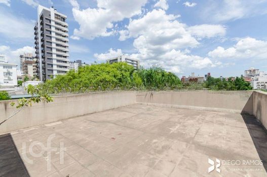 Foto 33 do(a) Apartamento de 3 quartos à venda em Petrópolis, Porto Alegre