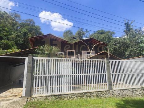 Foto 1 do(a) Casa de 4 quartos à venda em Portal das Acácias, Santana de Parnaíba