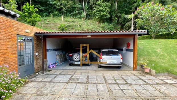 Foto 7 do(a) Casa de 5 quartos para alugar em Parque do Imbui, Teresópolis
