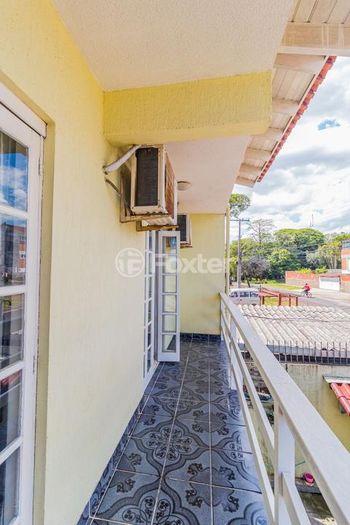Foto 14 do(a) Casa de 3 quartos à venda em Vila Jardim, Porto Alegre