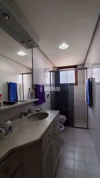 Foto 9 do(a) Apartamento de 4 quartos à venda em Jardim Lindóia, Porto Alegre