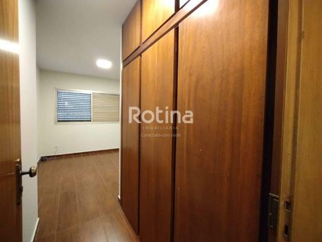 Foto 14 do(a) Apartamento de 4 quartos à venda em Fundinho, Uberlândia
