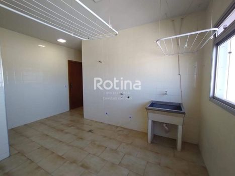 Foto 27 do(a) Apartamento de 4 quartos à venda em Fundinho, Uberlândia