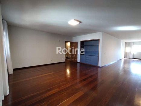 Foto 2 do(a) Apartamento de 4 quartos à venda em Fundinho, Uberlândia