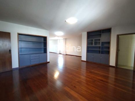 Foto 1 do(a) Apartamento de 4 quartos à venda em Fundinho, Uberlândia