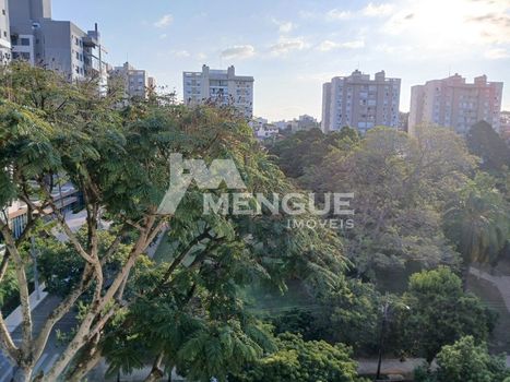 Foto 30 do(a) Apartamento de 3 quartos à venda em Jardim Lindóia, Porto Alegre