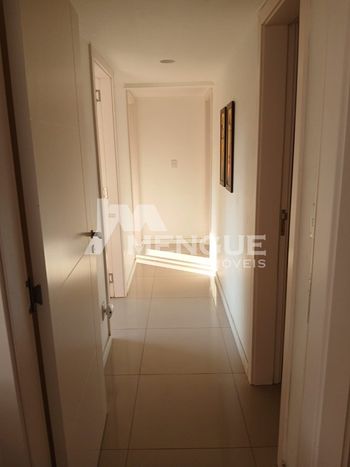 Foto 16 do(a) Apartamento de 3 quartos à venda em Jardim Lindóia, Porto Alegre