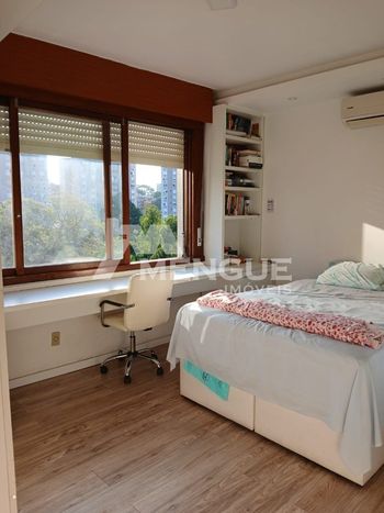 Foto 21 do(a) Apartamento de 3 quartos à venda em Jardim Lindóia, Porto Alegre