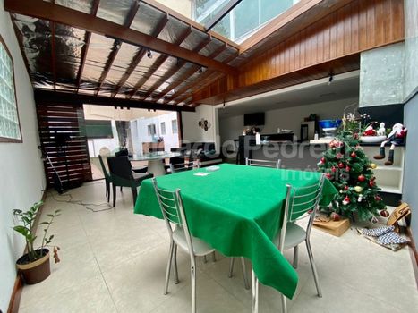 Foto 19 do(a) Casa em Condomínio de 6 quartos à venda em Braunes, Nova Friburgo