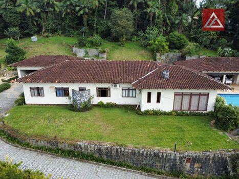 Foto 1 do(a) Casa de 3 quartos à venda em Escola Agrícola, Blumenau