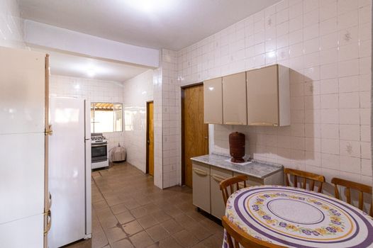 Foto 5 do(a) Casa de 5 quartos à venda em Vila Cavaton, São Paulo