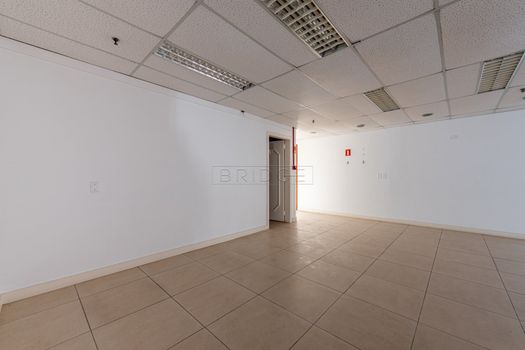 Foto 8 do(a) Sala / Conjunto Comercial false à venda em Centro Histórico, Porto Alegre