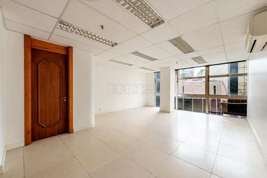 Foto 37 do(a) Sala / Conjunto Comercial false à venda em Centro Histórico, Porto Alegre