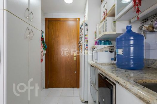 Foto 2 do(a) Apartamento de 3 quartos à venda em Petrópolis, Porto Alegre