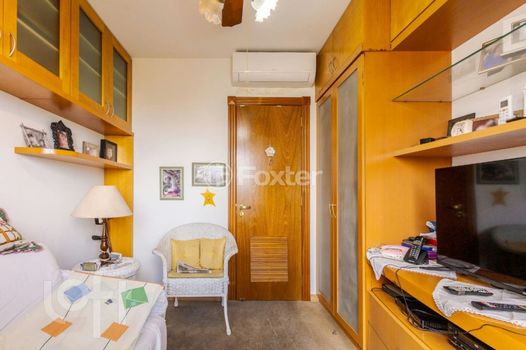 Foto 20 do(a) Apartamento de 3 quartos à venda em Petrópolis, Porto Alegre
