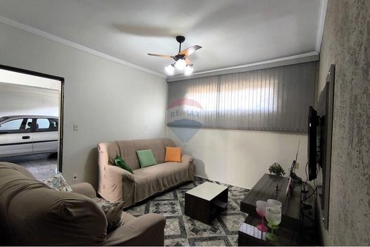 Foto 2 do(a) Casa de 2 quartos à venda em Ipiranga, Ribeirão Preto