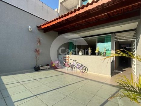 Foto 4 do(a) Casa de 3 quartos à venda em Vila Ema, São Paulo