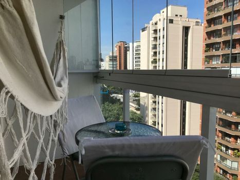 Foto 2 do(a) Apartamento de 2 quartos à venda em Vila Nova Conceição, São Paulo