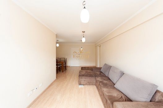 Foto 4 do(a) Apartamento de 2 quartos para alugar em Vila Izabel, Curitiba