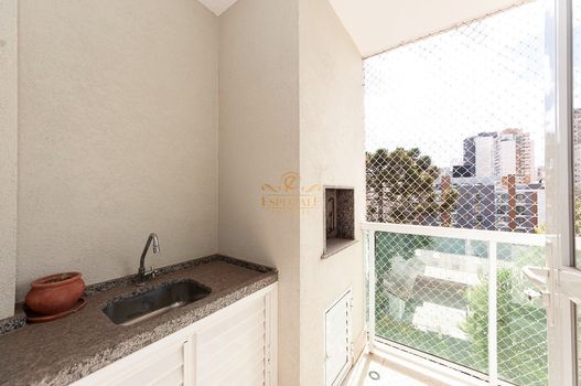 Foto 12 do(a) Apartamento de 2 quartos para alugar em Vila Izabel, Curitiba