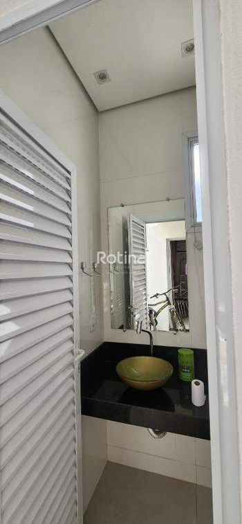 Foto 19 do(a) Casa de 3 quartos à venda em Novo Mundo, Uberlândia