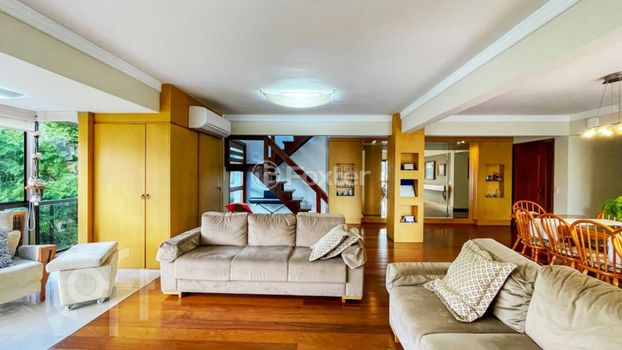 Foto 1 do(a) Cobertura de 5 quartos à venda em Mont Serrat, Porto Alegre