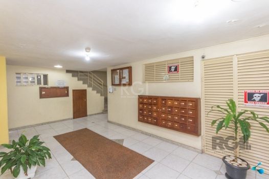 Foto 6 do(a) Apartamento de 2 quartos à venda em Menino Deus, Porto Alegre