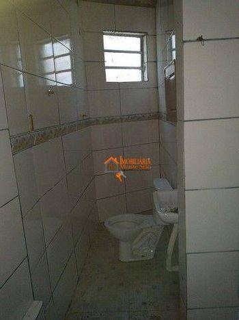 Foto 4 do(a) Casa de 3 quartos à venda em Recreio São Jorge, Guarulhos