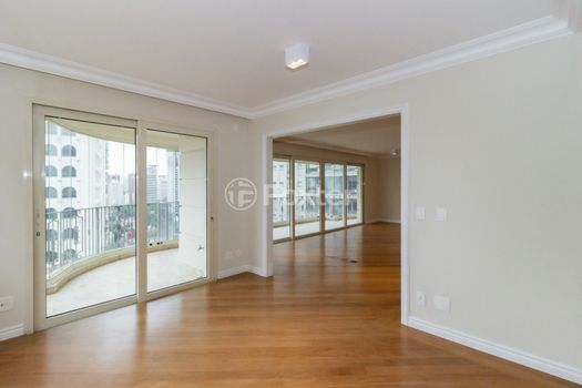 Foto 9 do(a) Apartamento de 3 quartos à venda em Jardim Paulistano, São Paulo