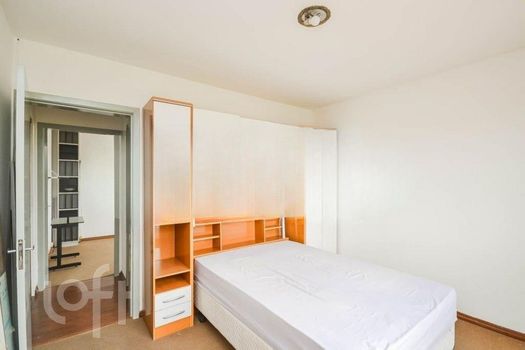 Foto 19 do(a) Apartamento de 2 quartos à venda em Glória, Porto Alegre