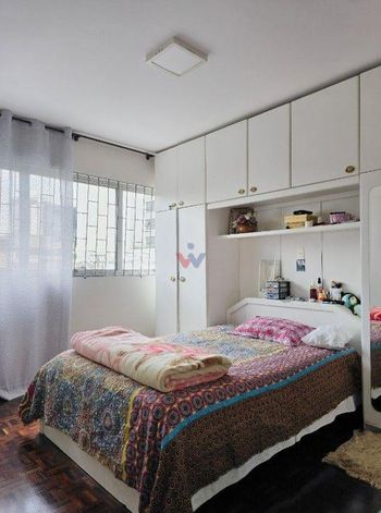Foto 3 do(a) Apartamento de 2 quartos à venda em Centro, Curitiba
