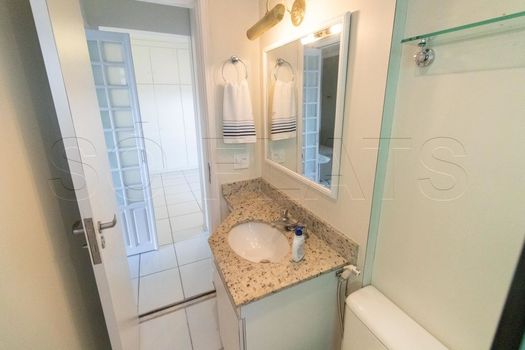 Foto 11 do(a) Flat de 1 quartos à venda em Vila Nova Conceição, São Paulo