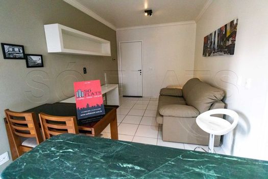 Foto 3 do(a) Flat de 1 quartos à venda em Vila Nova Conceição, São Paulo