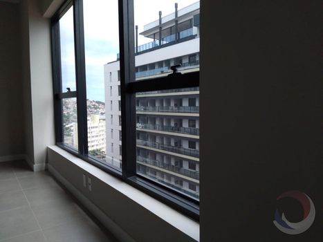 Foto 2 do(a) Apartamento de 1 quartos à venda em Centro, Florianópolis