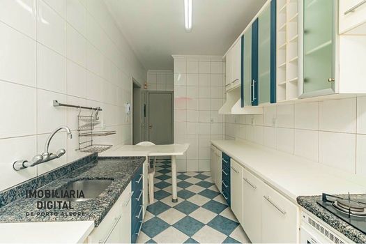 Foto 30 do(a) Apartamento de 3 quartos à venda em Jardim Lindóia, Porto Alegre