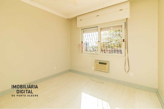 Foto 14 do(a) Apartamento de 3 quartos à venda em Jardim Lindóia, Porto Alegre