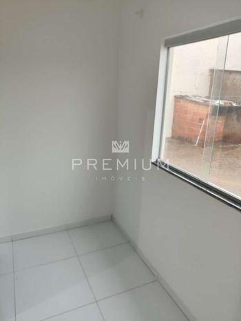 Foto 18 do(a) Casa de 2 quartos à venda em Jardim Holanda, Uberlândia