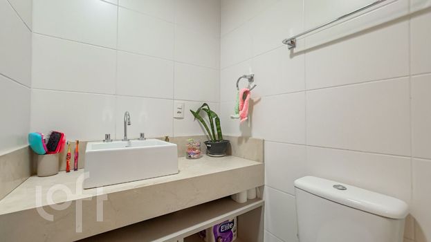 Foto 15 do(a) Apartamento de 3 quartos à venda em Jardim Lindóia, Porto Alegre