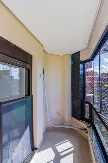 Foto 32 do(a) Apartamento de 3 quartos à venda em Vila Jardim, Porto Alegre