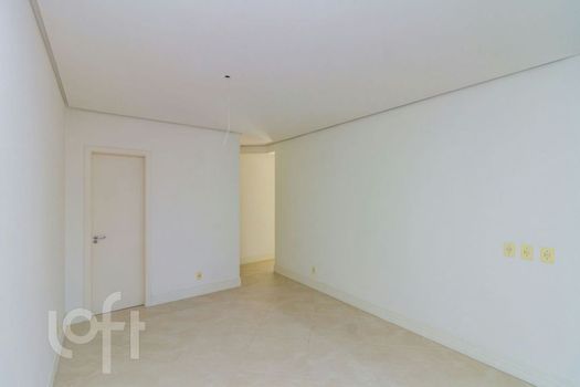 Foto 11 do(a) Apartamento de 3 quartos à venda em Vila Jardim, Porto Alegre