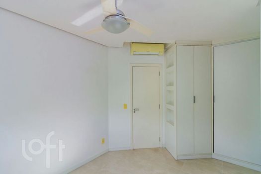 Foto 18 do(a) Apartamento de 3 quartos à venda em Vila Jardim, Porto Alegre