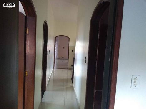 Foto 4 do(a) Casa de 7 quartos à venda em Vila Industrial, São José dos Campos