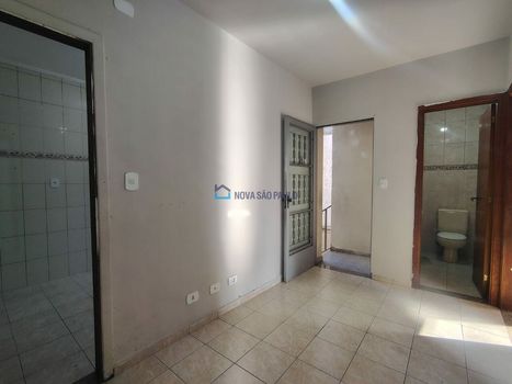 Foto 5 do(a) Casa de 3 quartos à venda em Vila Fachini, São Paulo