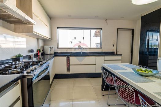 Foto 41 do(a) Casa de 4 quartos à venda em Jardim Carioca, Rio de Janeiro