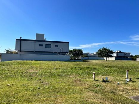 Foto 1 do(a) Casa em Condomínio false à venda em Residencial Campo Camanducaia, Jaguariúna