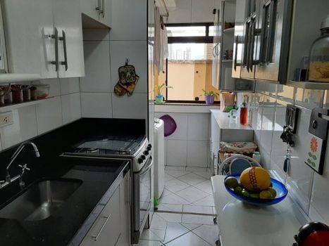 Foto 7 do(a) Apartamento de 2 quartos à venda em Vila Bertioga, São Paulo
