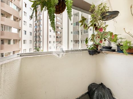 Foto 7 do(a) Apartamento de 2 quartos à venda em Parque Maria Helena, São Paulo