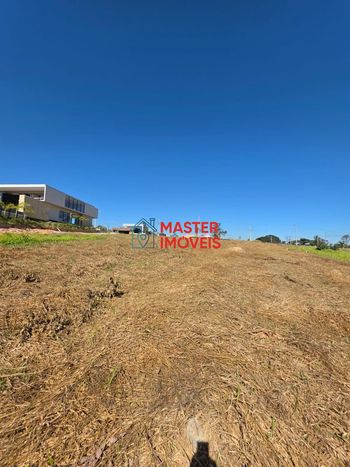 Foto 1 do(a) Terreno false à venda em Estância do Lago, Contagem