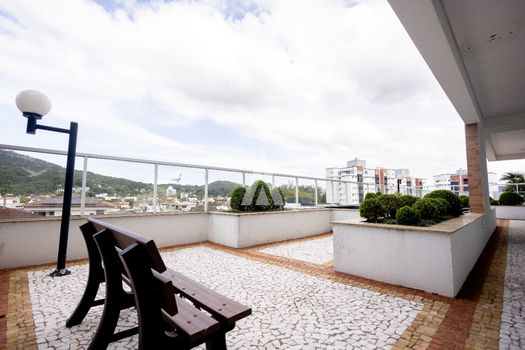 Foto 23 do(a) Apartamento de 3 quartos à venda em Saguaçu, Joinville